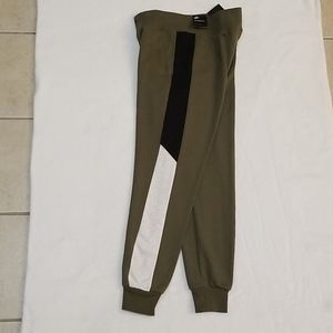 Wmns MEDIUM Nike Air Joggers